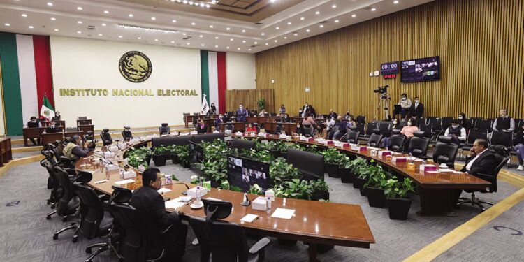 INE da luz verde a spots del PRI en contra de Morena y Samuel García