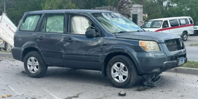Volcadura de camioneta en Matamoros