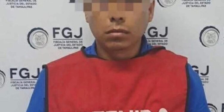 Ofrecen hasta 300 mil pesos por ex policía prófugo de Tamaulipas
