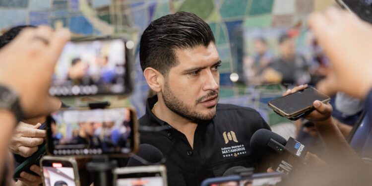 Beto Granados anuncia condonación del 100% en pagos de recibos de agua para extrabajadores de Trico y Tridonex