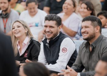 Fomentan Gobierno de Beto Granados y DIF Matamoros la convivencia familiar con cine al aire libre