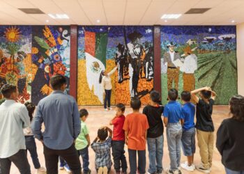 Menores de la Casa Hogar del Niño Matamorense cierran vacaciones con función de cine