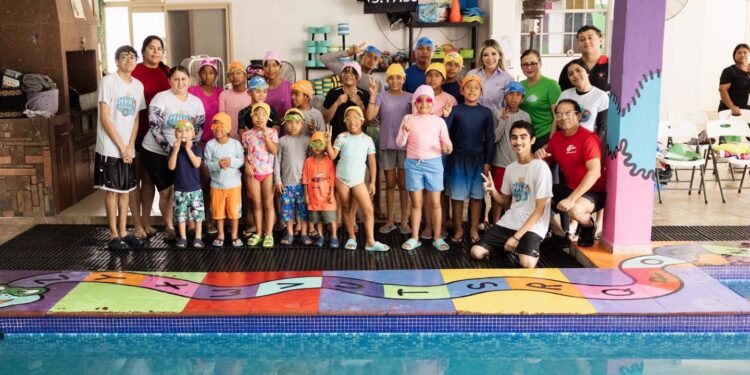 Inician clases de natación para menores de Casa Hogar del Niño Matamorense