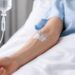 Médico prófugo en Sonora por aplicación de sueros vitaminados: suman ocho fallecidos