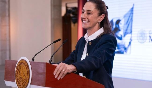 Sheinbaum confirmó que busca relevar a Esteban Moctezuma de la embajada en EU y propuso a Roberto Lazzeri.