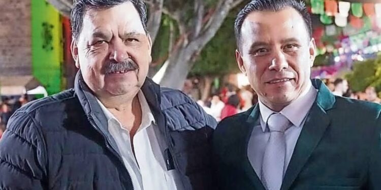 Localizan con vida a alcalde de Taxco y a su padre