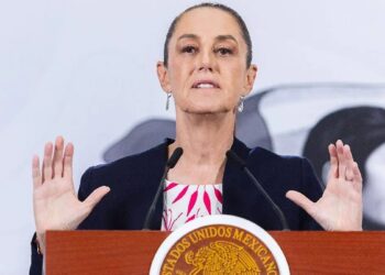 Sheinbaum: controlan derrame de diésel en refinería Deer Park de Pemex