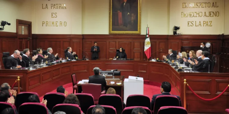 UIF podrá bloquear cuentas sin orden judicial, confirma la SCJN