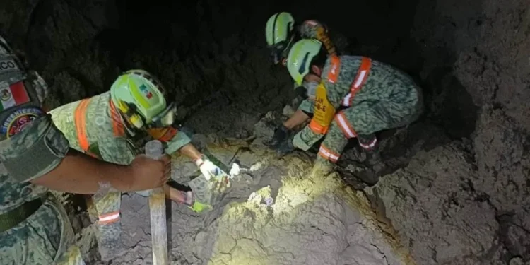 Localizan sin vida a último minero atrapado tras colapso en mina Santa Fe en Sinaloa