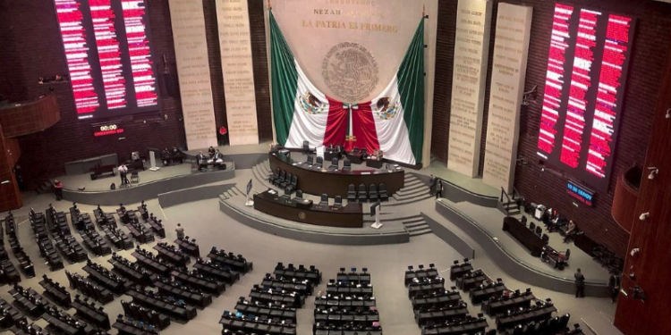 Aprueban elección judicial hasta 2028 y nulidad electoral por “injerencia externa”