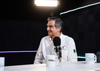 En "Diálogos con Américo", gobernador destaca avances tecnológicos en salud e infraestructura hospitalaria