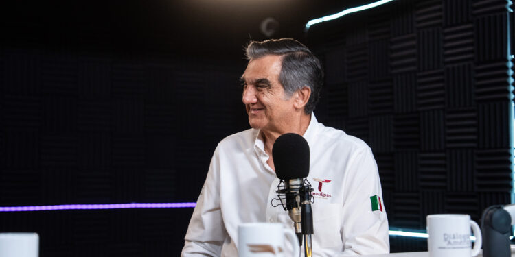 En "Diálogos con Américo", gobernador destaca avances tecnológicos en salud e infraestructura hospitalaria