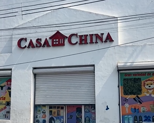 Caen operativos a tiendas de artículos chinos en Matamoros