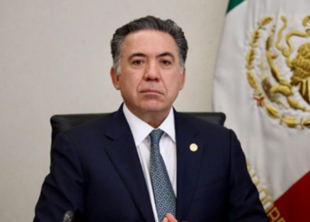 Enrique Inzunza pide licencia al Senado tras acusación de EU