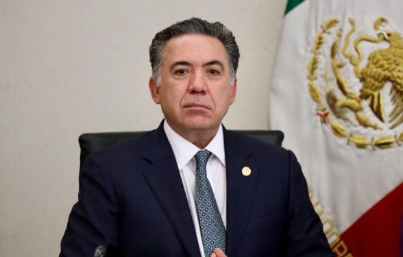 Enrique Inzunza pide licencia al Senado tras acusación de EU