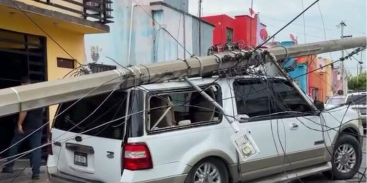 Lluvia hoy en Matamoros: caen postes y hay calles inundadas