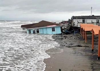Ocho restaurantes en Playa Bagdad están en zona de riesgo