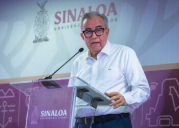 Ruben Rocha Moya pide licencia como gobernador de Sinaloa