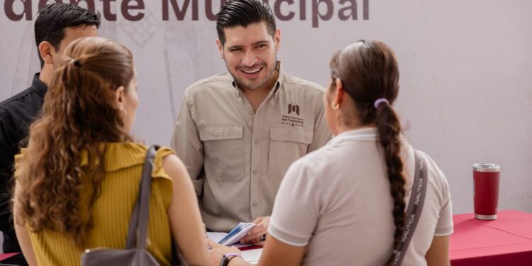 Mantiene alcalde Beto Granados contacto directo con los ciudadanos en Matamoros