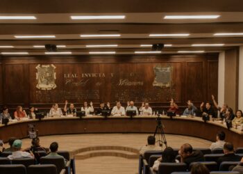 Alcalde Beto Granados continúa invirtiendo en la educación; aprueba Cabildo de Matamoros tres programas sociales de apoyo educativo