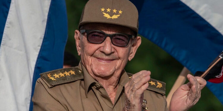 Estados Unidos presenta cargos penales contra Raúl Castro