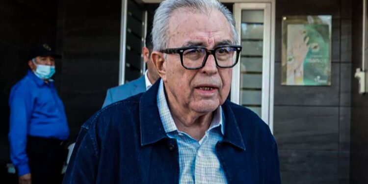 UIF congela cuentas bancarias a Rubén Rocha