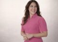Papa nombra a mexicana como ministra de Comunicación