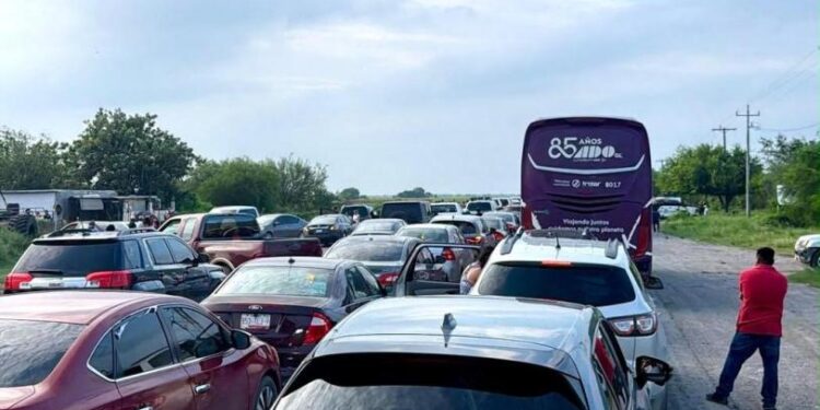 Bloqueos y protestas por apagones en Reynosa entre altas temperaturas