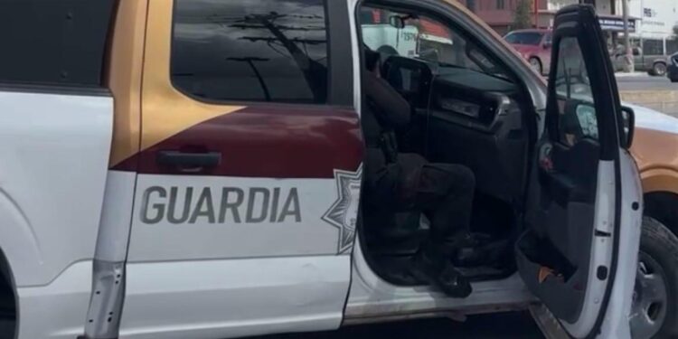 Choca patrulla de Guardia Estatal con particular en Reynosa
