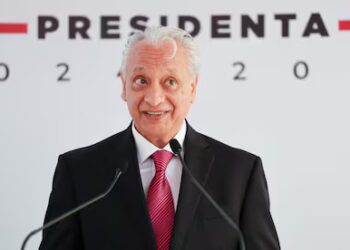 Víctor Rodríguez, exdirector de Pemex es acusado de violencia doméstica
