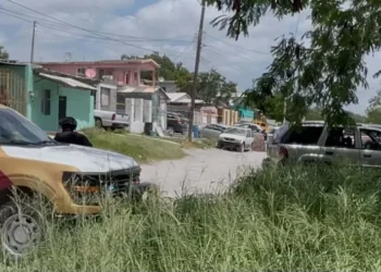 Hombre es asesinado a puñaladas en Reynosa afuera de su casa