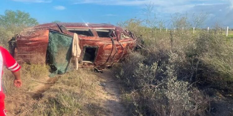Volcadura en autopista Matamoros-Reynosa deja 3 muertos