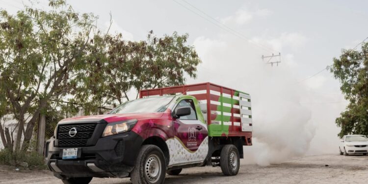 Beto Granados da banderazo de arranque a Jornada Intensiva de Eliminación de Criaderos y Fumigación