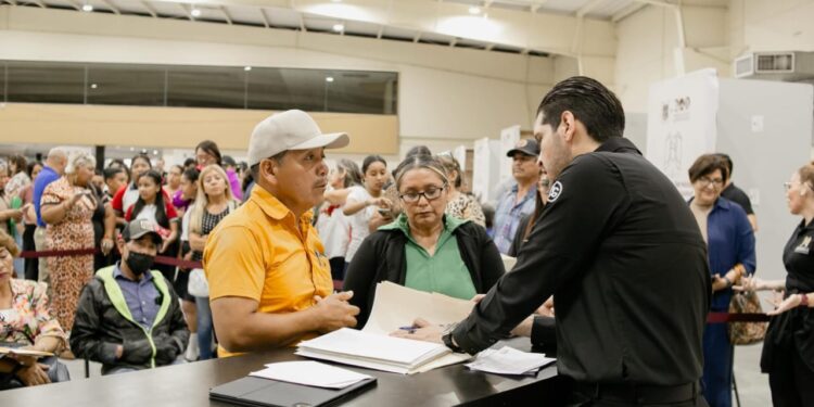 Beto Granados sigue fortaleciendo la cercanía con la ciudadanía y presenta acciones de su gobierno en "Matamoros Informa"
