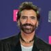Alejandro Fernández aclara polémica por el aspecto de su lengua