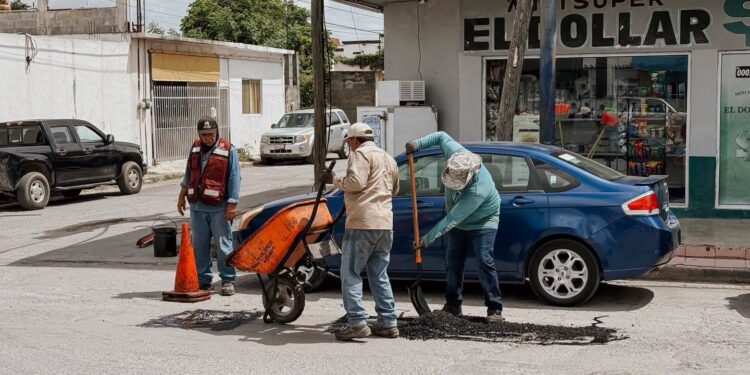 Beto Granados intensifica trabajos de bacheo en distintos sectores de Matamoros