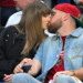 Fans pagan hasta 25 dólares por basura de la boda de Taylor Swift