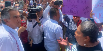 Familia de Dafne exige justicia y encara a Américo Villarreal