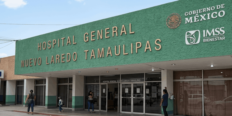 Adolescente da a luz en baño de hospital en Nuevo Laredo