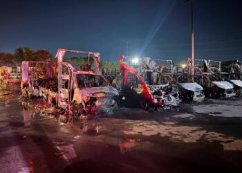Incendio en PepsiCo Matamoros: 57 vehículos quemados y un bombero hospitalizado