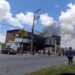 Incendio en plaza comercial de Palmares acaba con negocio y afecta a 4 más
