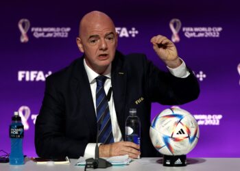 Infantino pierde apoyo para cuarta reelección en la FIFA tras el Mundial