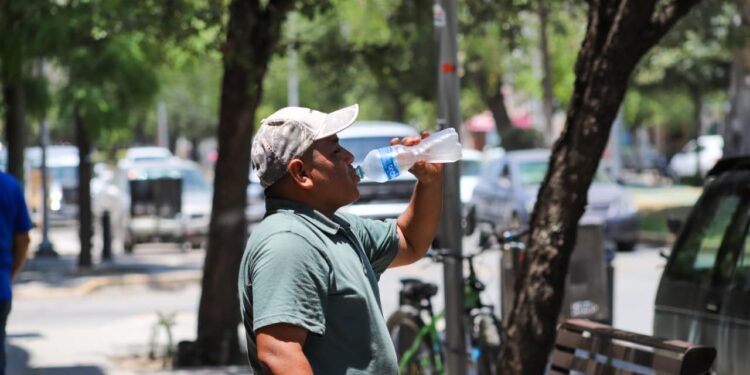 Recomienda Secretaría de Salud incrementar medidas preventivas por altas temperaturas