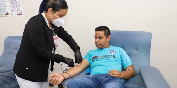Refuerza SST campaña de difusión sobre mitos y realidades de donación altruista de sangre