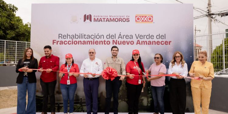 Reinaugura Beto Granados área verde de la colonia Nuevo Amanecer en colaboración con OXXO