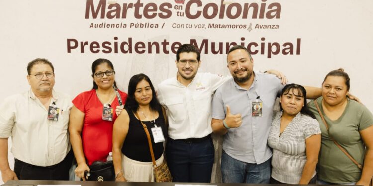 Beto Granados atiende a ciudadanos durante "Martes en tu Colonia"