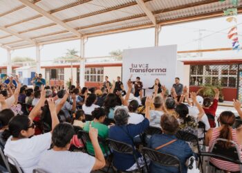 Beto Granados escucha a vecinos de Los Presidentes y anuncia nuevas obras para el sector
