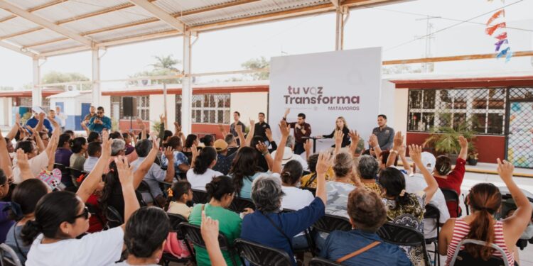 Beto Granados escucha a vecinos de Los Presidentes y anuncia nuevas obras para el sector