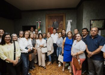 Beto Granados atiende a vecinos de Paseo Residencial y privilegia el diálogo ciudadano