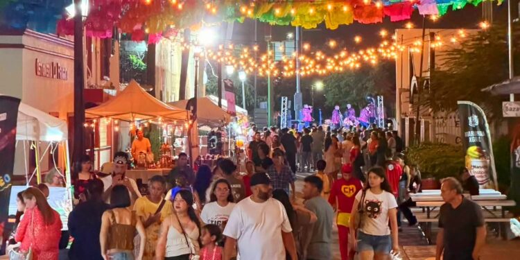 Beto Granados impulsa la convivencia familiar con la Callejoneada en la Calle 9